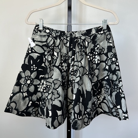 Moschino Cheap&Chic A-Line Skirt Black Gray Floral Rosetta Print Knee Length - Picture 8 of 10